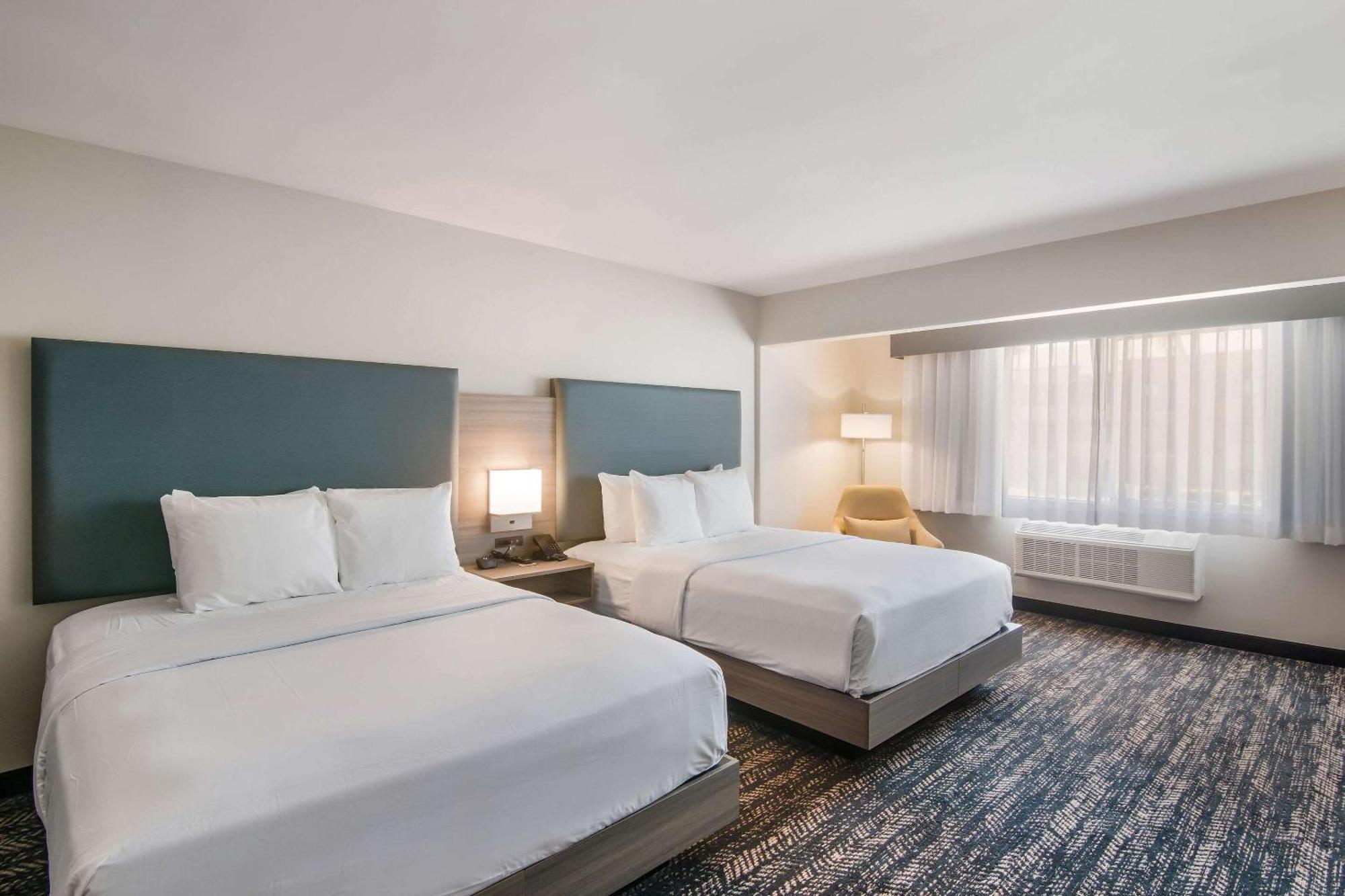 Hourglass Hotel, Ascend Hotel Collection Бейкърсфийлд Екстериор снимка