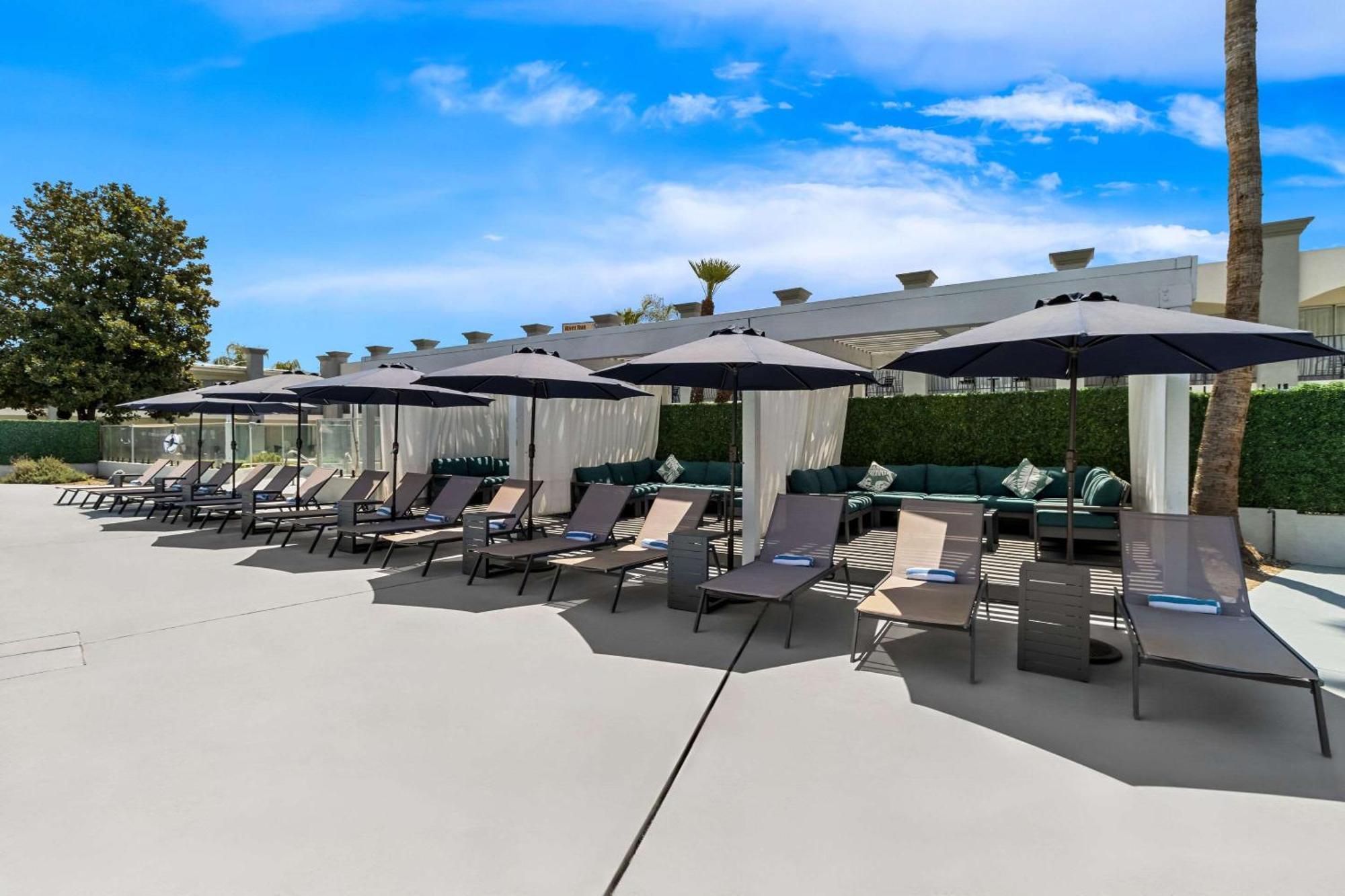 Hourglass Hotel, Ascend Hotel Collection Бейкърсфийлд Екстериор снимка
