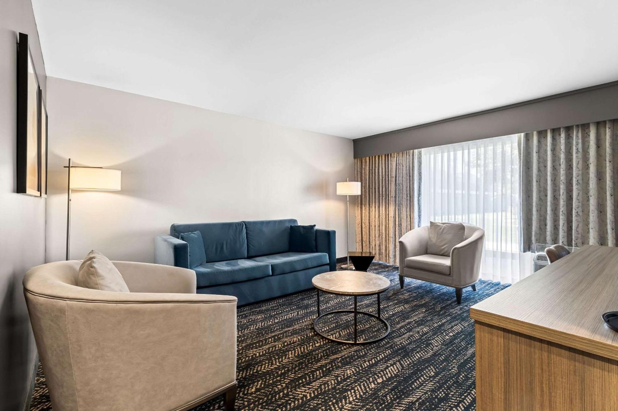 Hourglass Hotel, Ascend Hotel Collection Бейкърсфийлд Екстериор снимка